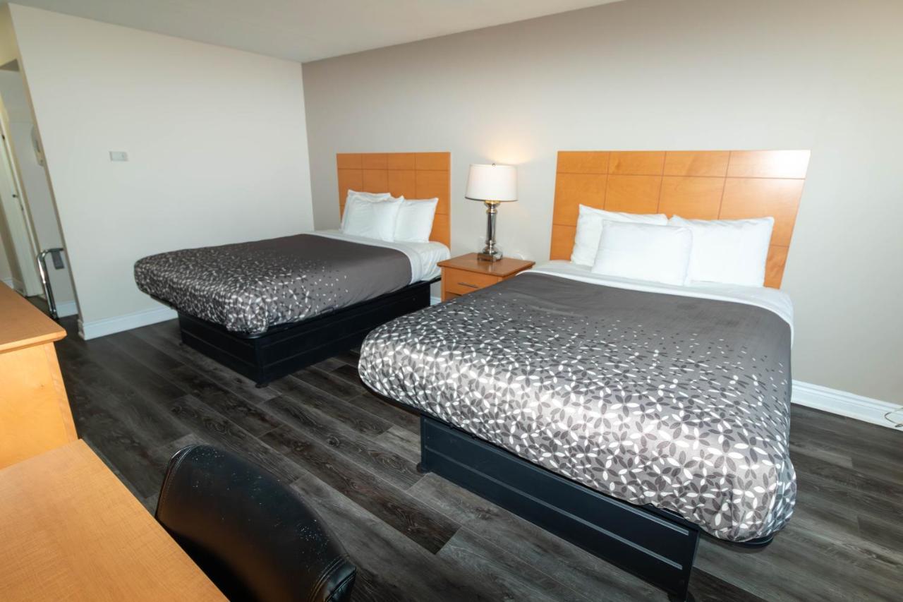 Borden Inn And Suites Angus 外观 照片